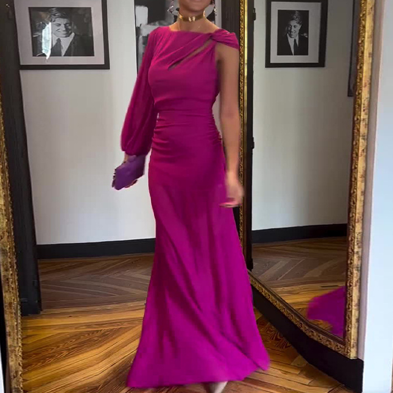 Fashion O Neck One Shoulder Party Dress Sexy Hollow Out Pleated Slim Women's Dress 2024 Elegant Temperament Solid Banquet Dress