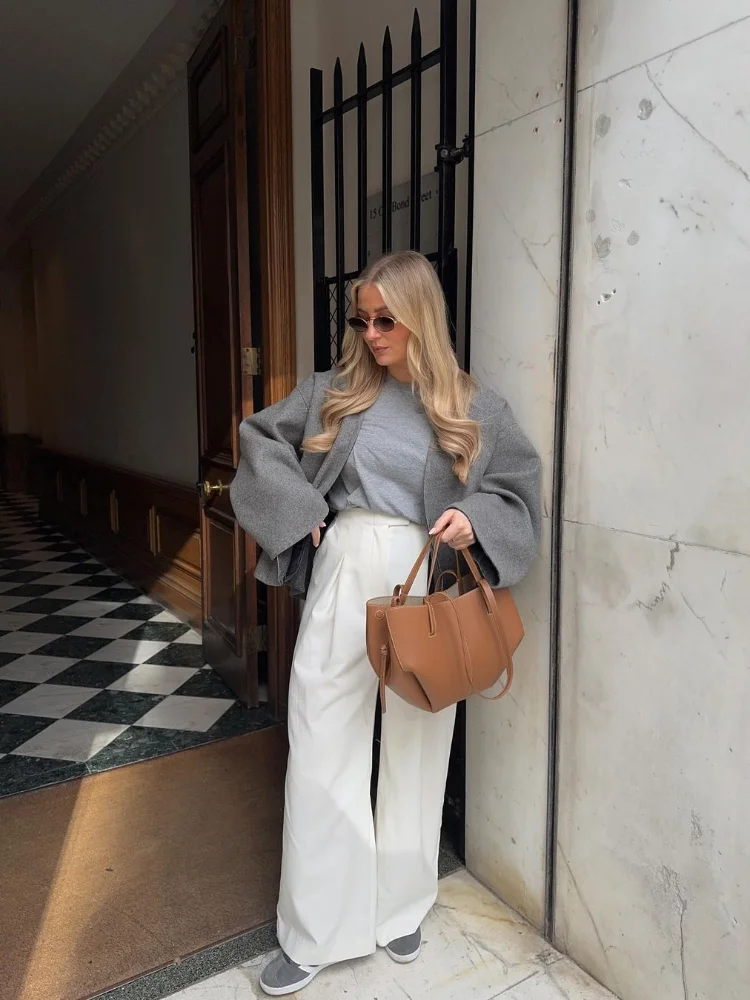 Autumn Elegant Grey Woolen One Button Short Coats Women Fashion V Neck Long Sleeved Cardigan Jacket 2024 Casual Lady Outerwear