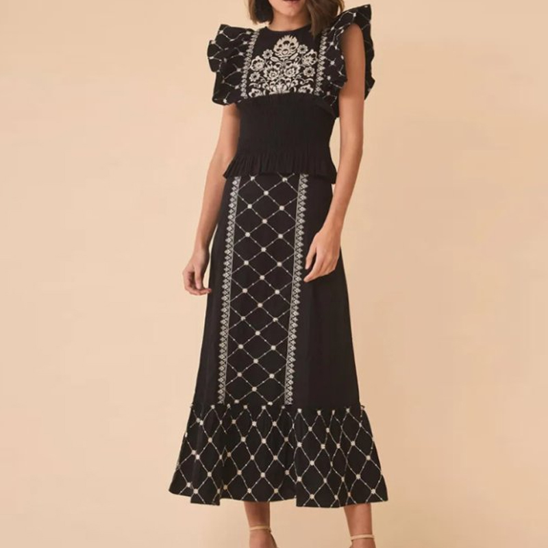 Elegant Flower Embroidery Party Suit New Fashion Pleated Slim Outfits 2024 Women O Neck Flying Sleeve Top and Long Skirt 2pc Set